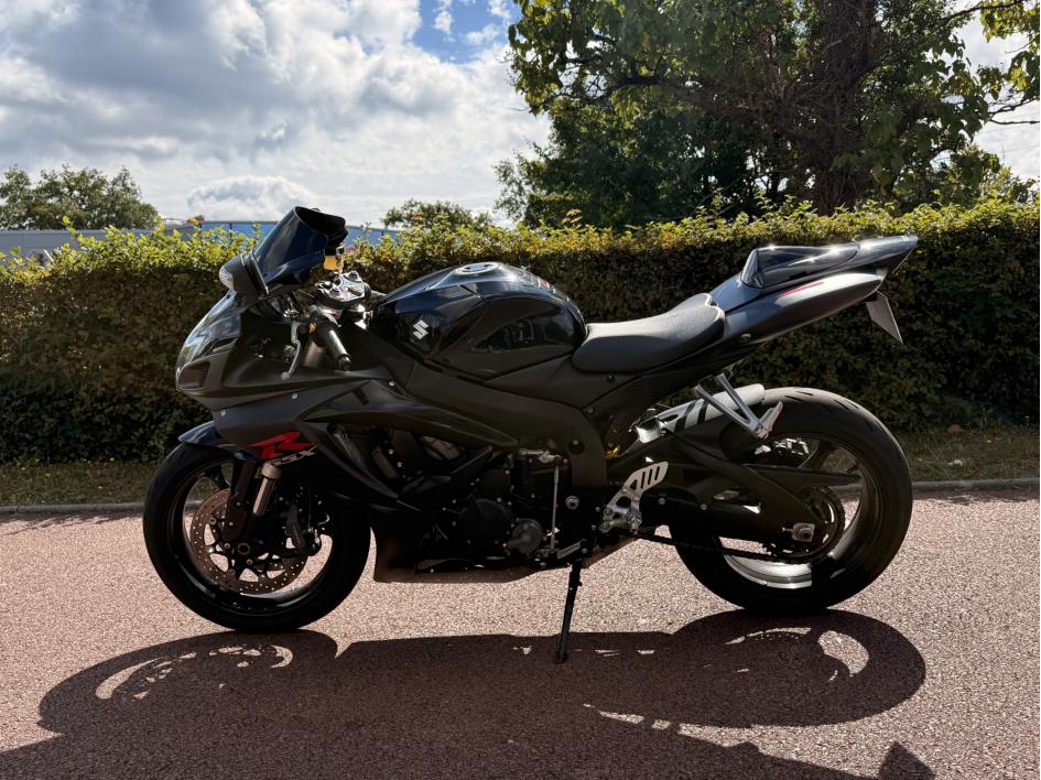 SUZUKI GSX-R 600