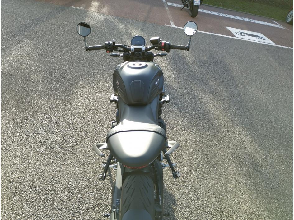TRIUMPH TRIDENT 660 NOIR MAT A2
