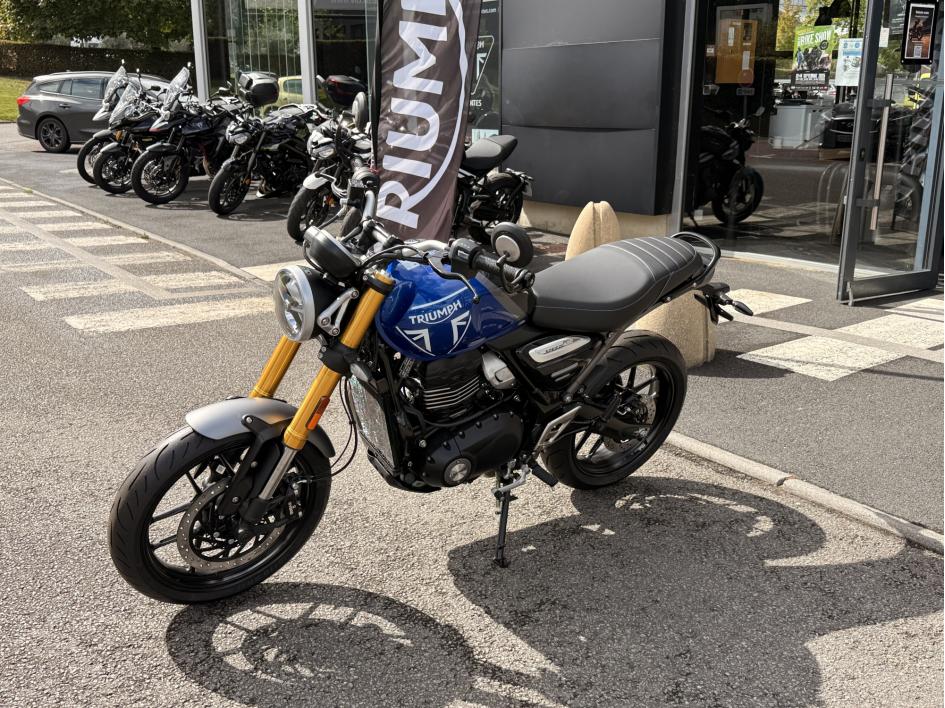 TRIUMPH SPEED 400