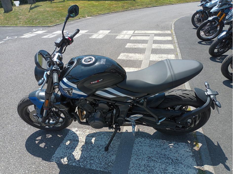 TRIUMPH TRIDENT 660