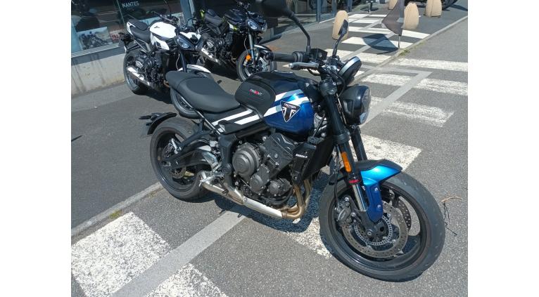 TRIUMPH TRIDENT 660
