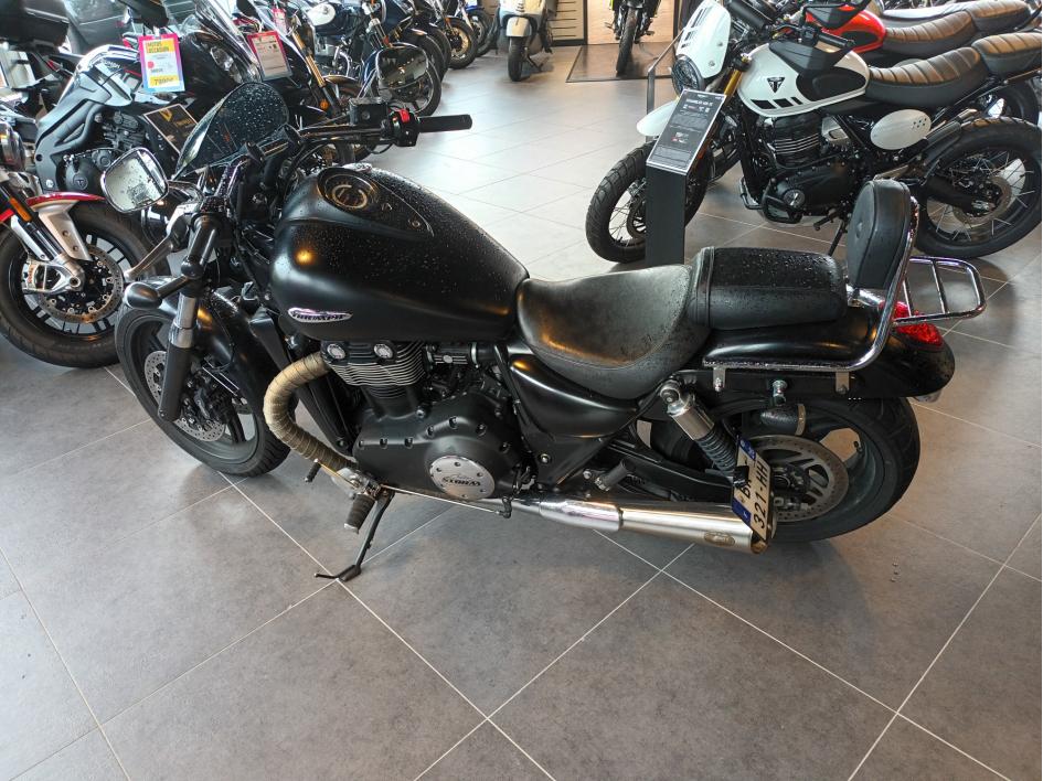 TRIUMPH THUNDERB. STORM