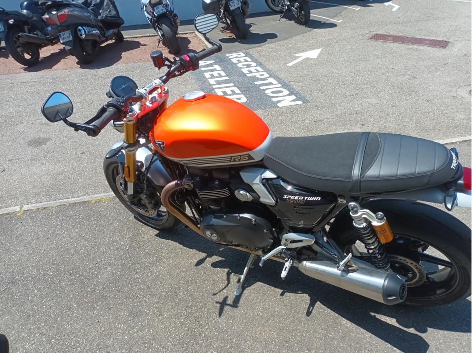 TRIUMPH speed twin 1200 rs