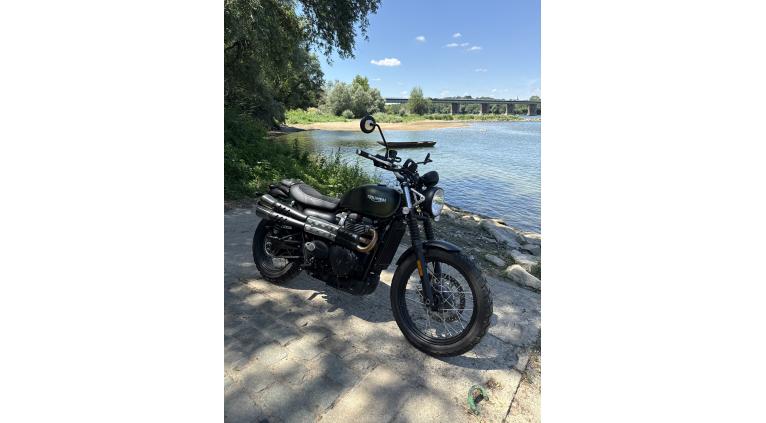 TRIUMPH SCRAMBLER 900