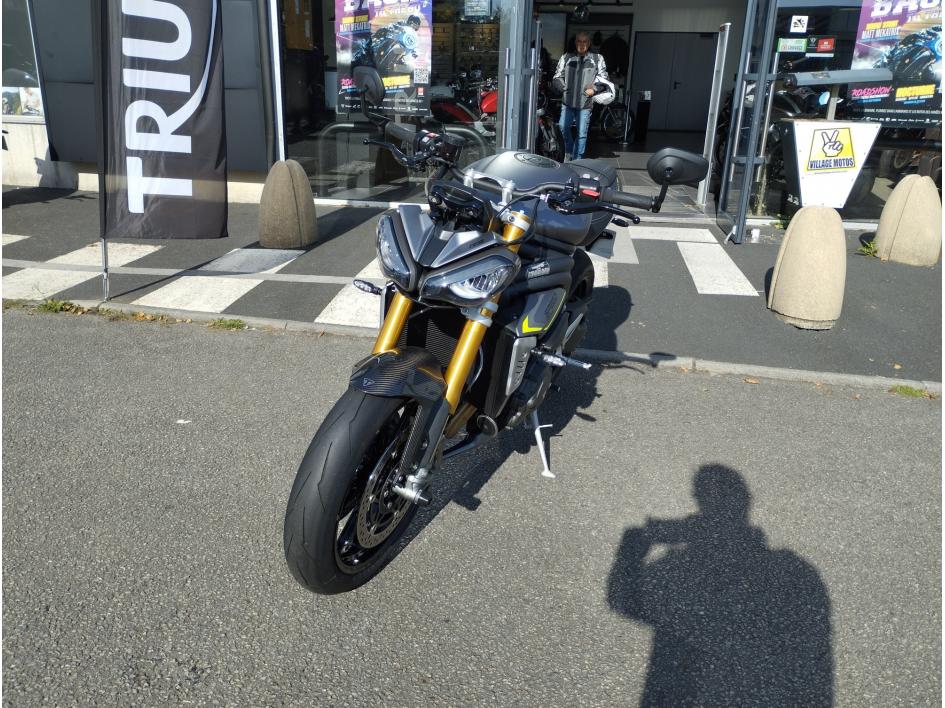 TRIUMPH SPEED TRIPLE 1200 RS 2024