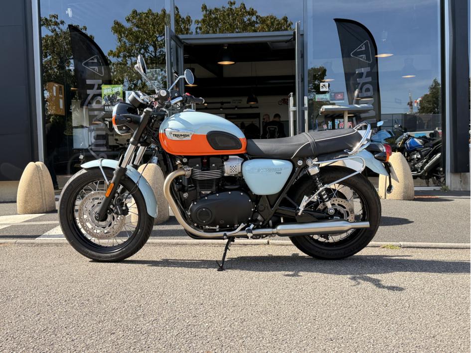 TRIUMPH Bonneville T100