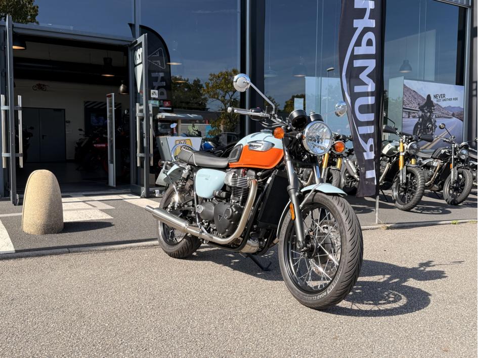 TRIUMPH Bonneville T100