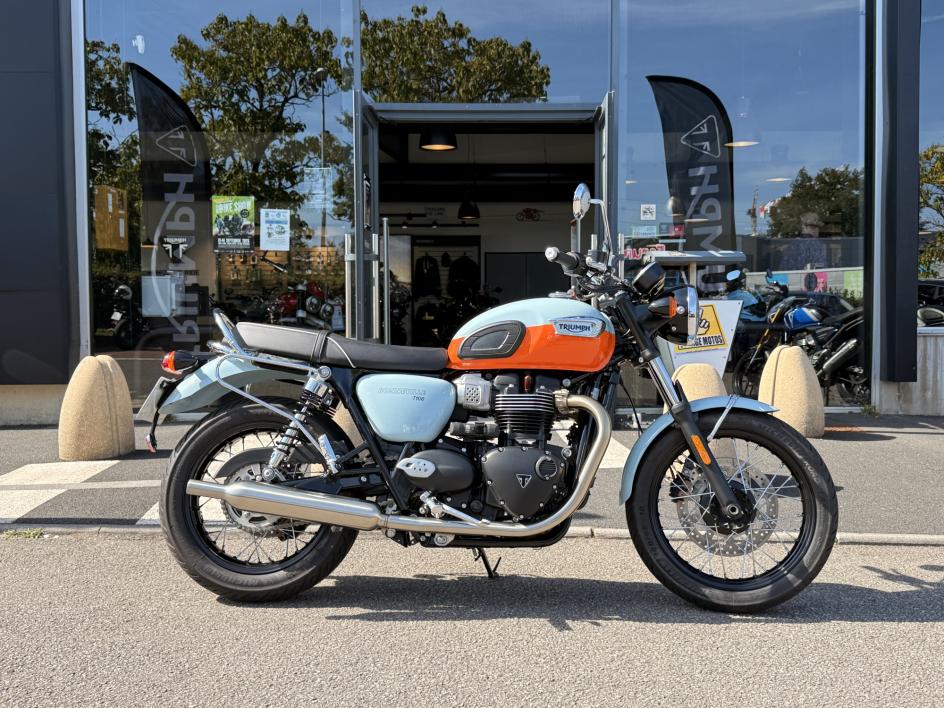 TRIUMPH Bonneville T100