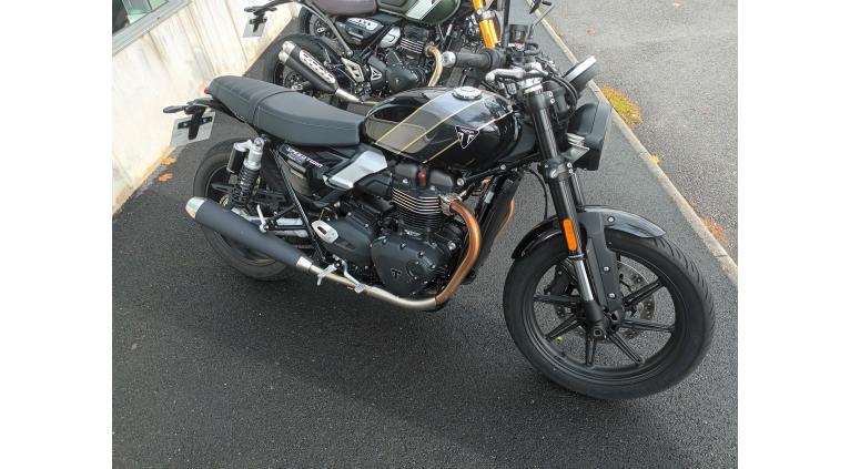 TRIUMPH SPEED TWIN 900