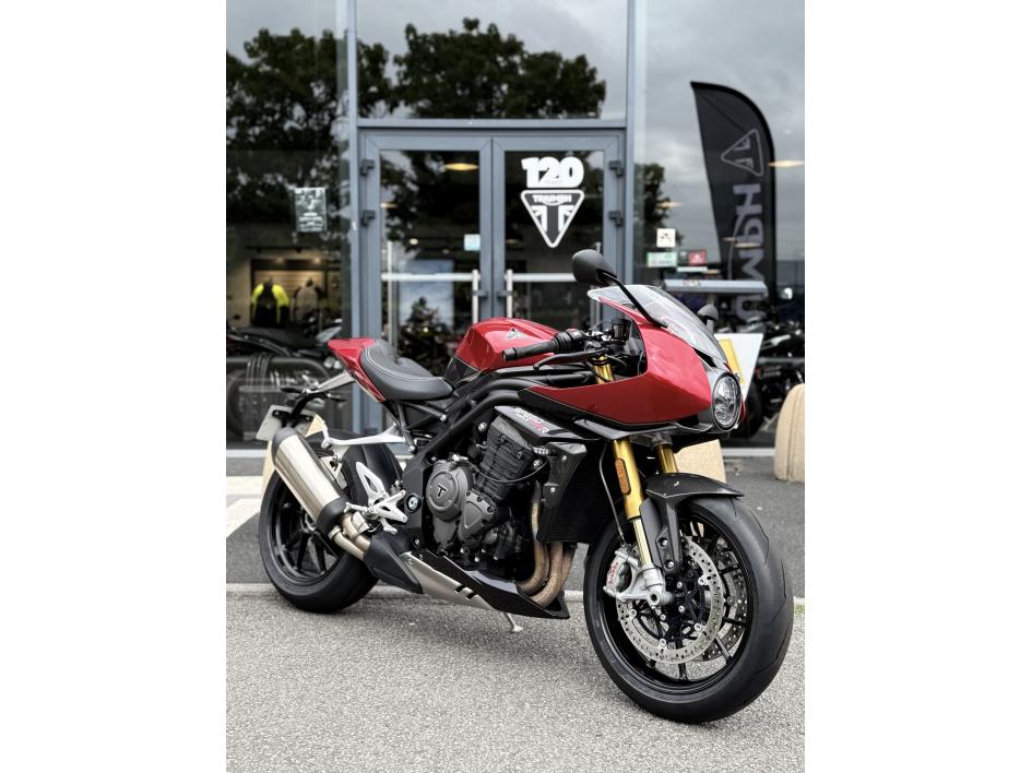 TRIUMPH SPEED TRIPLE 1200 RR