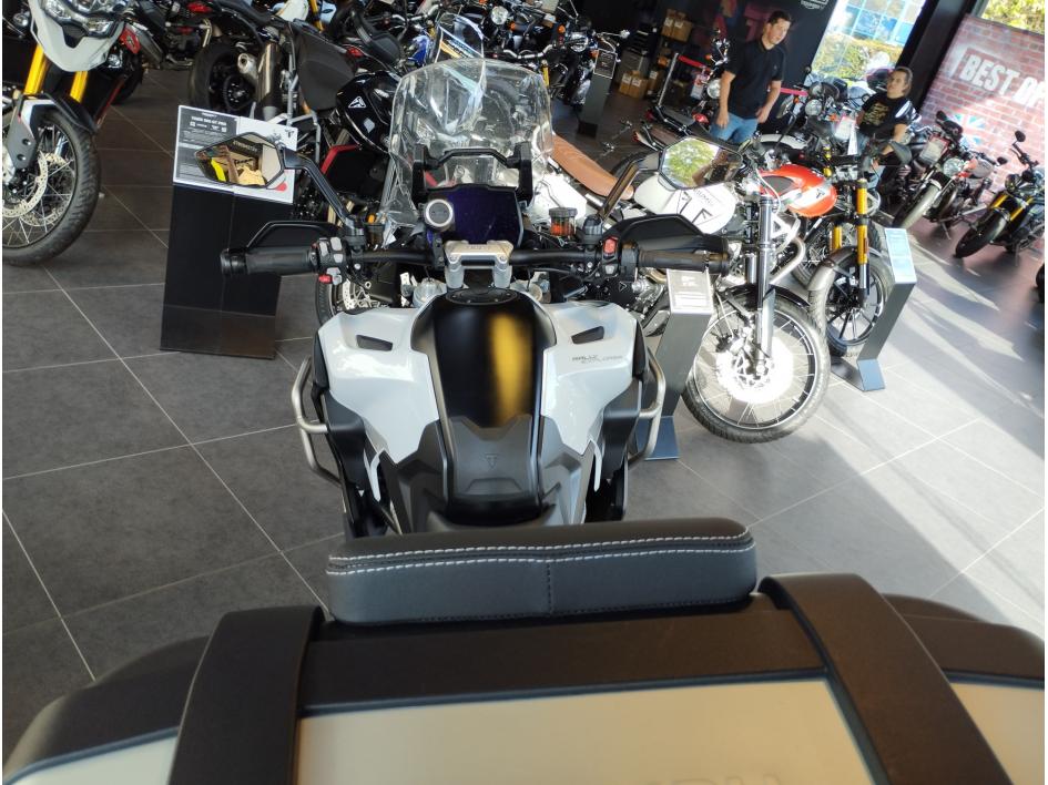 TRIUMPH TIGER 1200 RALLY EXPLORER 2022 
