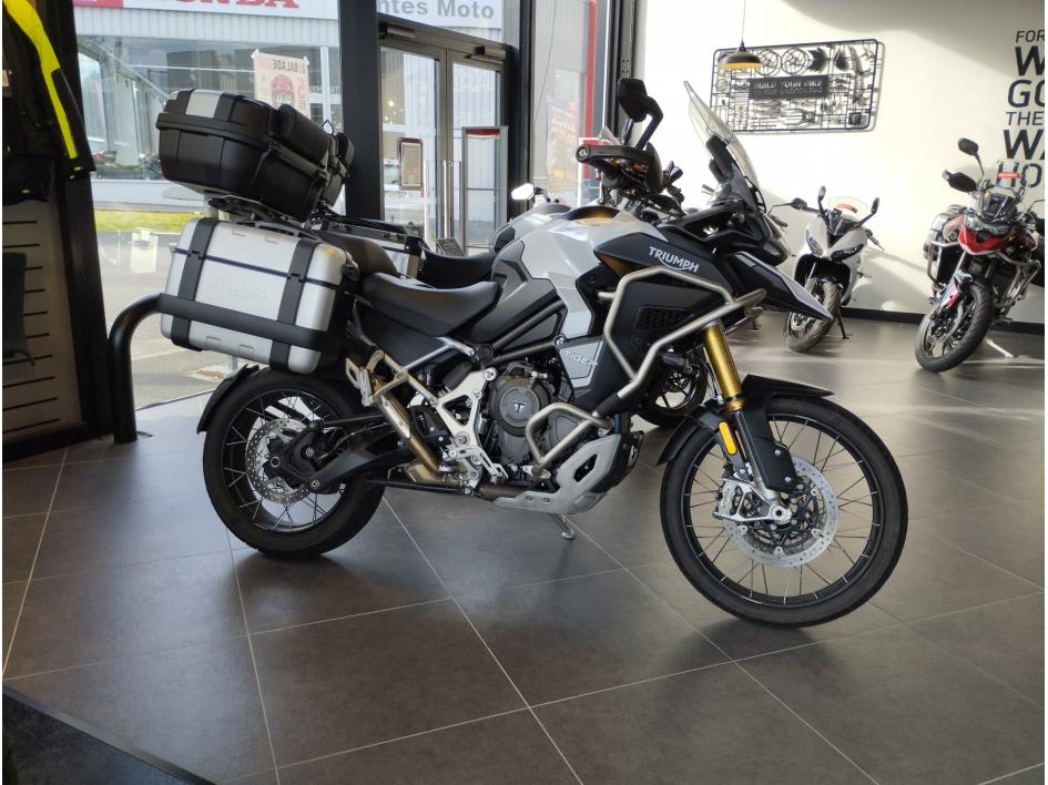 TRIUMPH TIGER 1200 RALLY EXPLORER 2022 